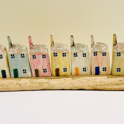 Seven Houses Row. Woodcarving
