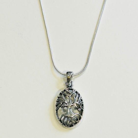 Tree of Life Oval Pendant  / Silver Chain (GJ10)
