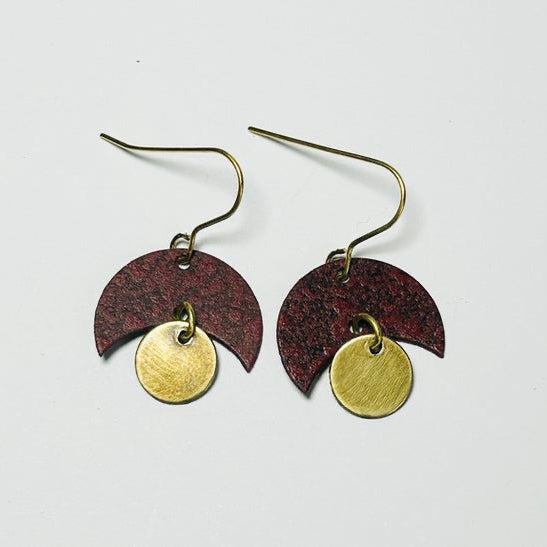 Jaya Brass earrings, Berry (DOTG4)