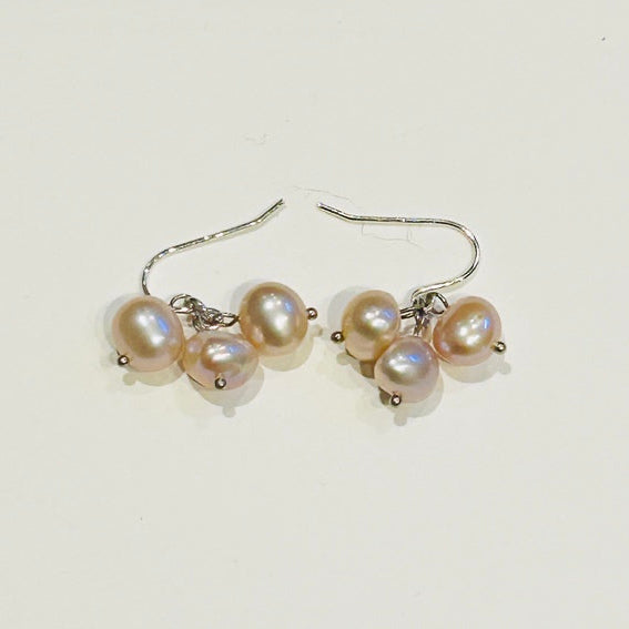 Bunched Pink Pearl hook earrings (PO25)