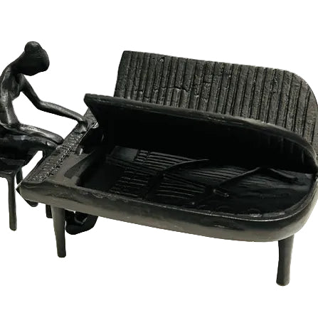 Piano Player. Welded Steel Art